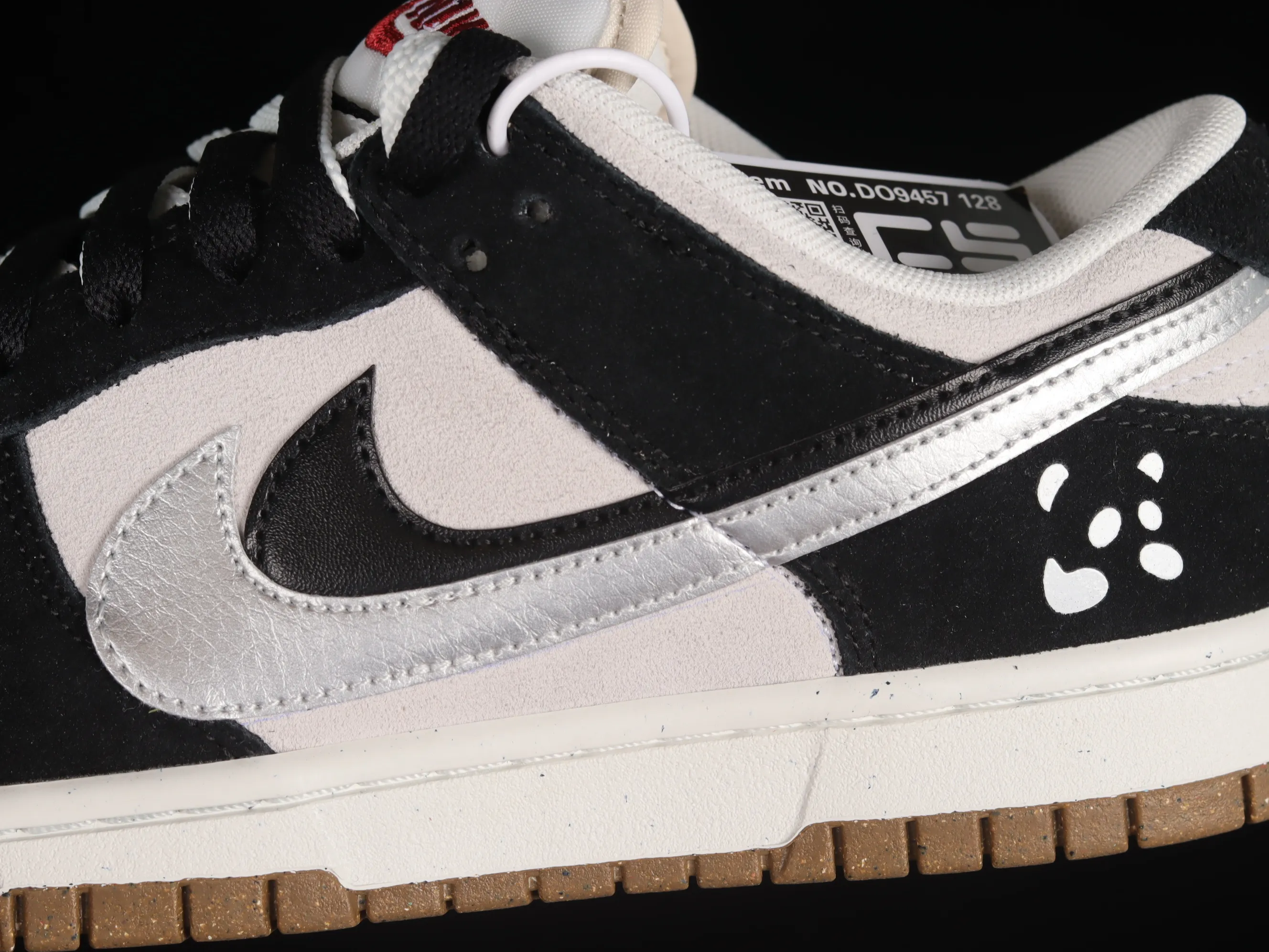 All categories Nk SB Dunk series Nk SB Dunk Low low-top sneakers Nk SB Dunk Low "85" black and white double hook SB low-top sports and leisure sneakers DO9457-128